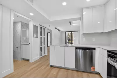 400 W Hidden Valley Boulevard #406, Boca Raton, FL 33487 - Photo 11