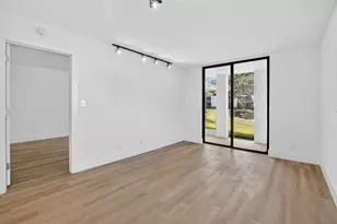 400 W Hidden Valley Blvd, Boca Raton, FL 33487 - Photo 5