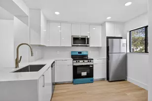 400 W Hidden Valley Blvd, Boca Raton, FL 33487 - Photo 9