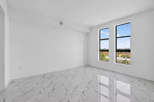 350 W Hidden Valley Blvd, Boca Raton, FL 33487 - Photo 9