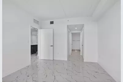 350 W Hidden Valley Boulevard #201, Boca Raton, FL 33487 - Photo 11