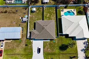 2507 SE Charleston Dr, Port Saint Lucie, FL 34952 - Photo 21