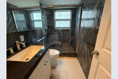 3930 Oaks Clubhouse Drive #408, Pompano Beach, FL 33069 - Photo 11