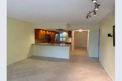 3930 Oaks Clubhouse Drive #408, Pompano Beach, FL 33069 - Photo 5