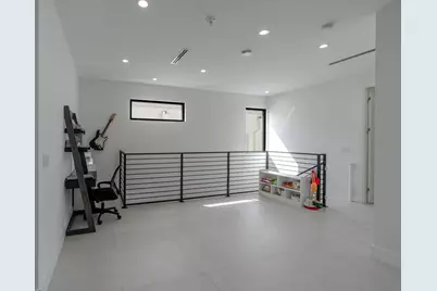 1123 NE 12th Avenue #A, Fort Lauderdale, FL 33304 - Photo 13