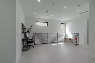 1123 NE 12th Ave, Fort Lauderdale, FL 33304 - Photo 13