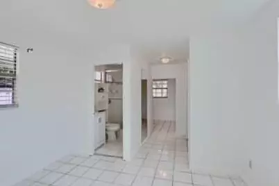 4710 Garden Avenue #1 Rear, West Palm Beach, FL 33405 - Photo 5