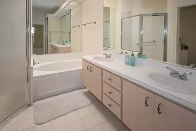 199 E Tall Oaks Circle, Palm Beach Gardens, FL 33410 - Photo 15