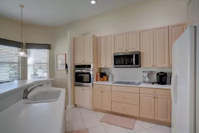 15323 Fiorenza Circle, Delray Beach, FL 33446 - Photo 19