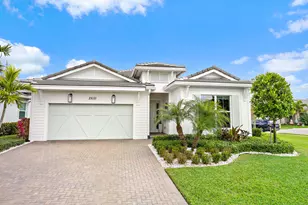 10038 Regency Wy, Palm Beach Gardens, FL 33412 - Photo 1