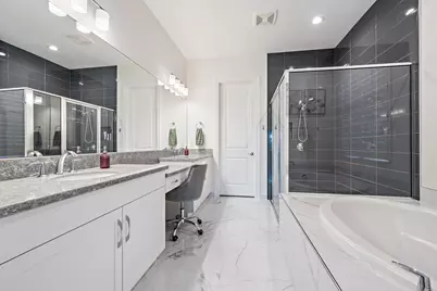 10038 Regency Way, Palm Beach Gardens, FL 33412 - Photo 5