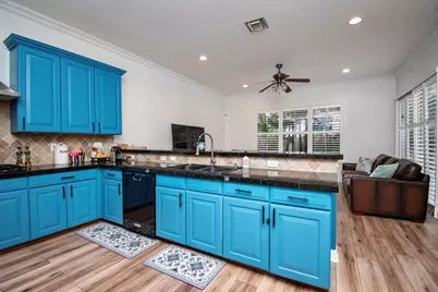 10833 Lake Wynds Court, Boynton Beach, FL 33437 - Photo 13