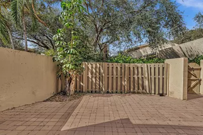 1400 NW 9th Avenue #E-33, Boca Raton, FL 33486 - Photo 3