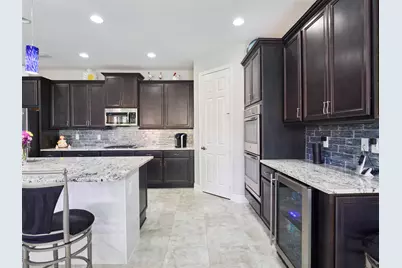 10095 SW Oak Tree Circle, Port Saint Lucie, FL 34987 - Photo 3