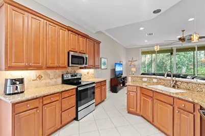 7241 Maidstone Drive, Port Saint Lucie, FL 34986 - Photo 19