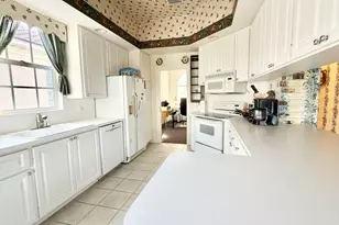 2590 Kittbuck Way, West Palm Beach, FL 33411 - Photo 7