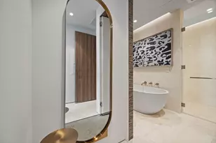 200 Arkona Ct, West Palm Beach, FL 33401 - Photo 13