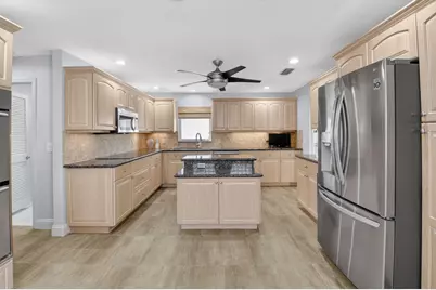 32 Estate Drive, Boynton Beach, FL 33436 - Photo 21