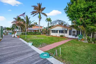 150 SW Beach Way Ave, Palm City, FL 34990 - Photo 9