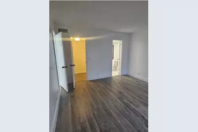 1630 Embassy Drive #105, West Palm Beach, FL 33401 - Photo 3