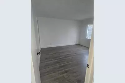 1630 Embassy Drive #105, West Palm Beach, FL 33401 - Photo 5