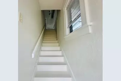 21 S Ocean Breeze-Main 2nd Floor #2, Lake Worth Beach, FL 33460 - Photo 3