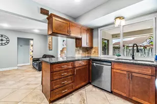 1352 Wyndcliff Dr, Wellington, FL 33414 - Photo 9