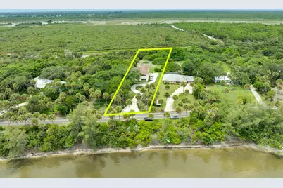 8945 S Indian River Drive, Fort Pierce, FL 34982 - Photo 5