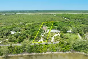 8945 S Indian River Dr, Fort Pierce, FL 34982 - Photo 5