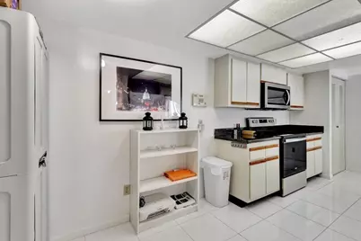 1915 Lavers Circle #E103, Delray Beach, FL 33444 - Photo 13