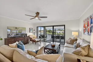 12871 Briarlake Dr, Palm Beach Gardens, FL 33418 - Photo 11
