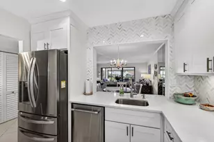 12871 Briarlake Dr, Palm Beach Gardens, FL 33418 - Photo 7