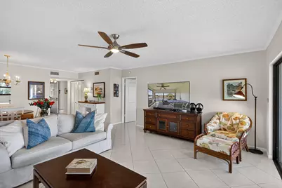 12871 Briarlake Drive #203, Palm Beach Gardens, FL 33418 - Photo 15