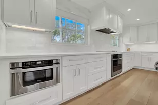 19256 Country Club Dr, Jupiter, FL 33469 - Photo 11