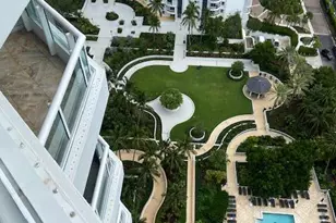 21055 Yacht Club Dr, Aventura, FL 33180 - Photo 23