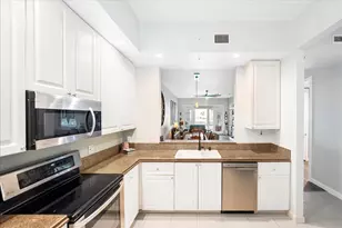 18 Harbour Isle Dr W, Fort Pierce, FL 34949 - Photo 3