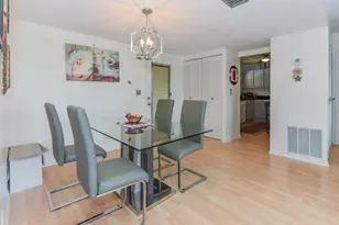 477 Lake Dora Dr, West Palm Beach, FL 33411 - Photo 15