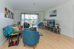 477 Lake Dora Dr, West Palm Beach, FL 33411 - Photo 13