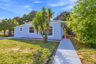 607 N 19th St, Fort Pierce, FL 34950 - Photo 5