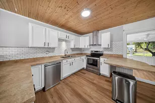 2927 Admiral St, Fort Pierce, FL 34982 - Photo 5