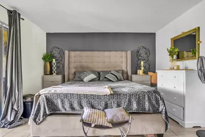 1423 Meadows Circle W, Boynton Beach, FL 33436 - Photo 7