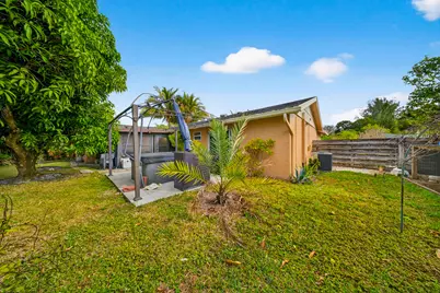 849 Camellia Drive, Royal Palm Beach, FL 33411 - Photo 13