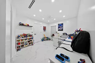 849 Camellia Dr, Royal Palm Beach, FL 33411 - Photo 37