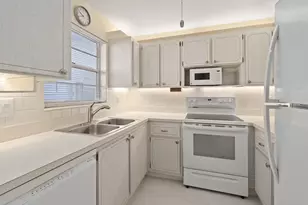 2600 SE Ocean Blvd, Stuart, FL 34996 - Photo 5