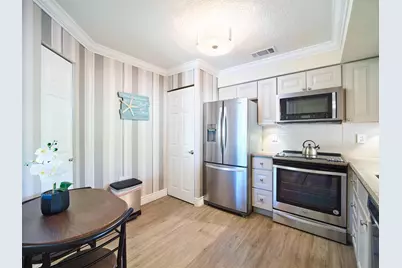 19218 Glenmoor Drive, West Palm Beach, FL 33409 - Photo 9