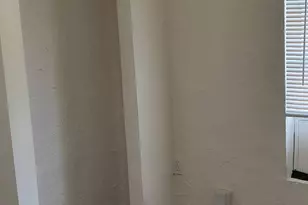 806 N 25th St, Fort Pierce, FL 34947 - Photo 17