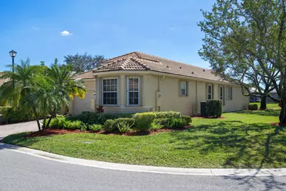 7086 Del Corso Lane, Delray Beach, FL 33446 - Photo 5