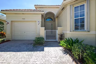 7086 Del Corso Lane, Delray Beach, FL 33446 - Photo 7