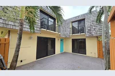 257 Lake Arbor Drive, Palm Springs, FL 33461 - Photo 3