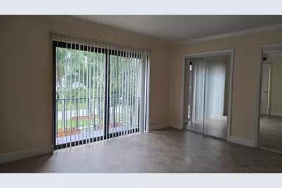 257 Lake Arbor Drive, Palm Springs, FL 33461 - Photo 7